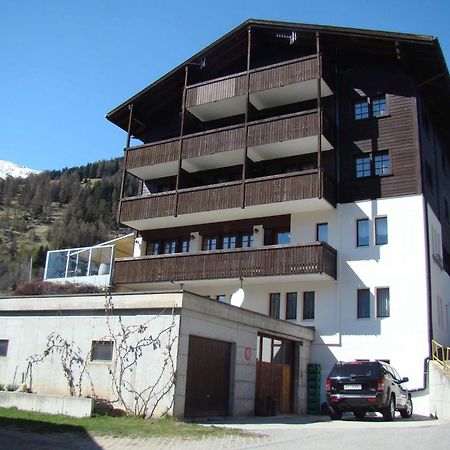 Hotel Weisshorn Goms Extérieur photo