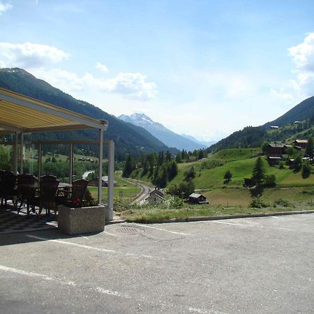Hotel Weisshorn Goms Extérieur photo